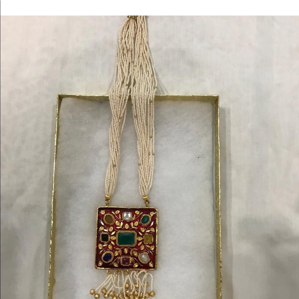 Pearl and mina work necklace